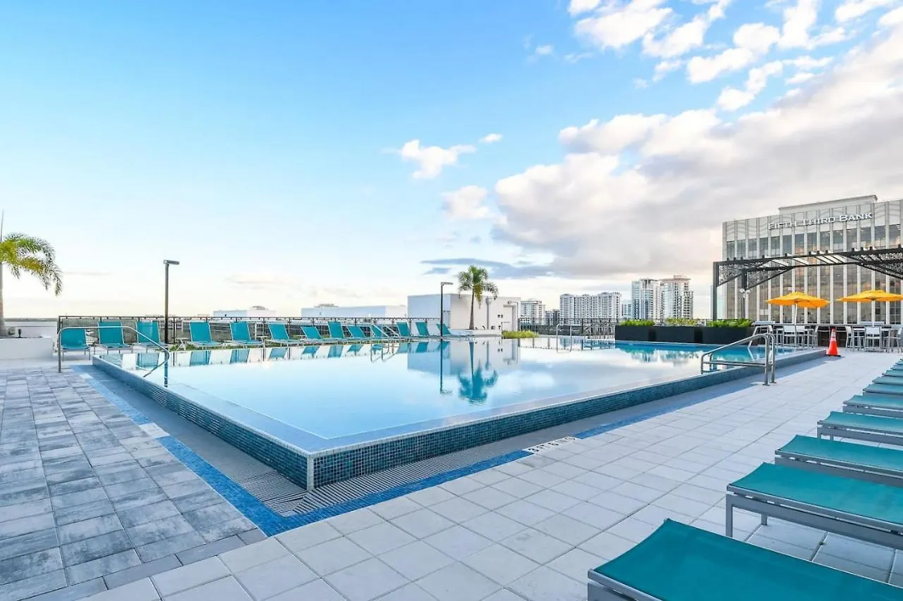 Trendy Gateway By Lake Eola Free Parking Orlando